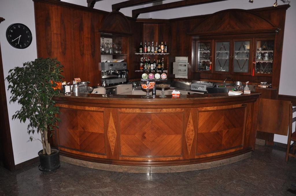 Albergo Ponte Vecchio Cernobbio Kültér fotó