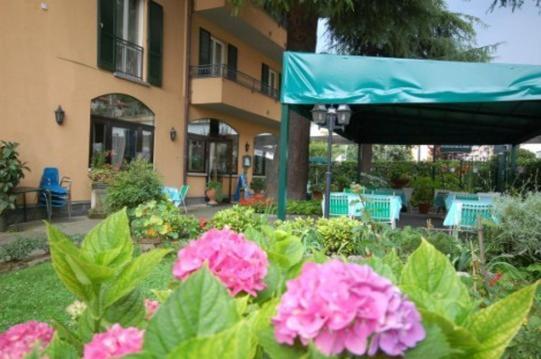 Albergo Ponte Vecchio Cernobbio Szoba fotó